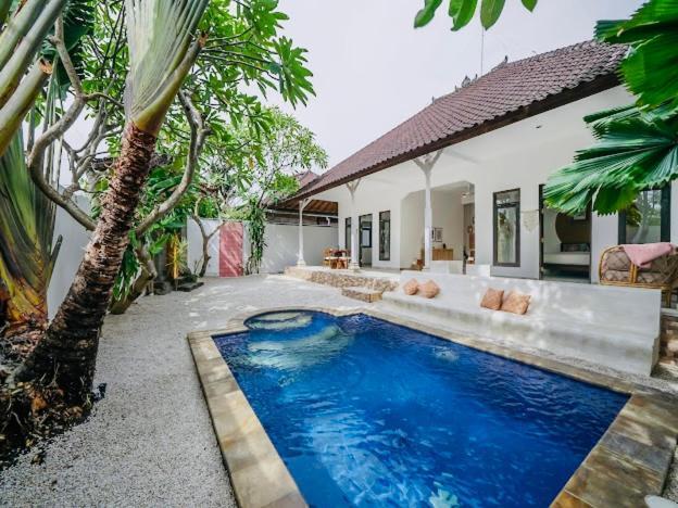 Villa Dadirri - In The Heart Of Seminyak - Walking Distance From Restaurants, Bars And Beach - Perfect Location Exterior foto
