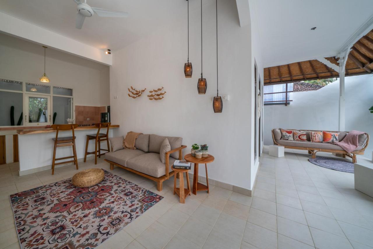 Villa Dadirri - In The Heart Of Seminyak - Walking Distance From Restaurants, Bars And Beach - Perfect Location Exterior foto
